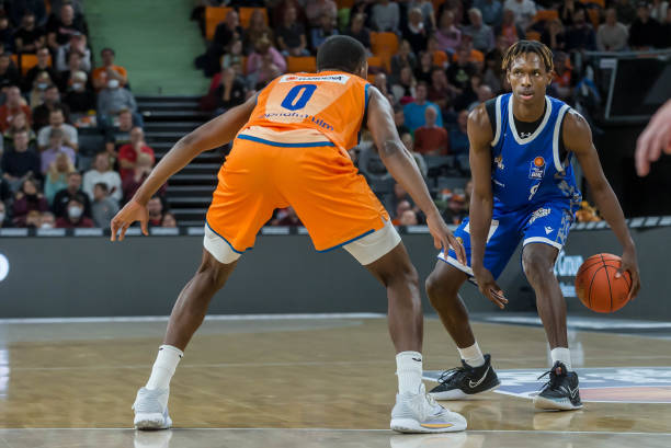 水平赛事中 水平赛事中